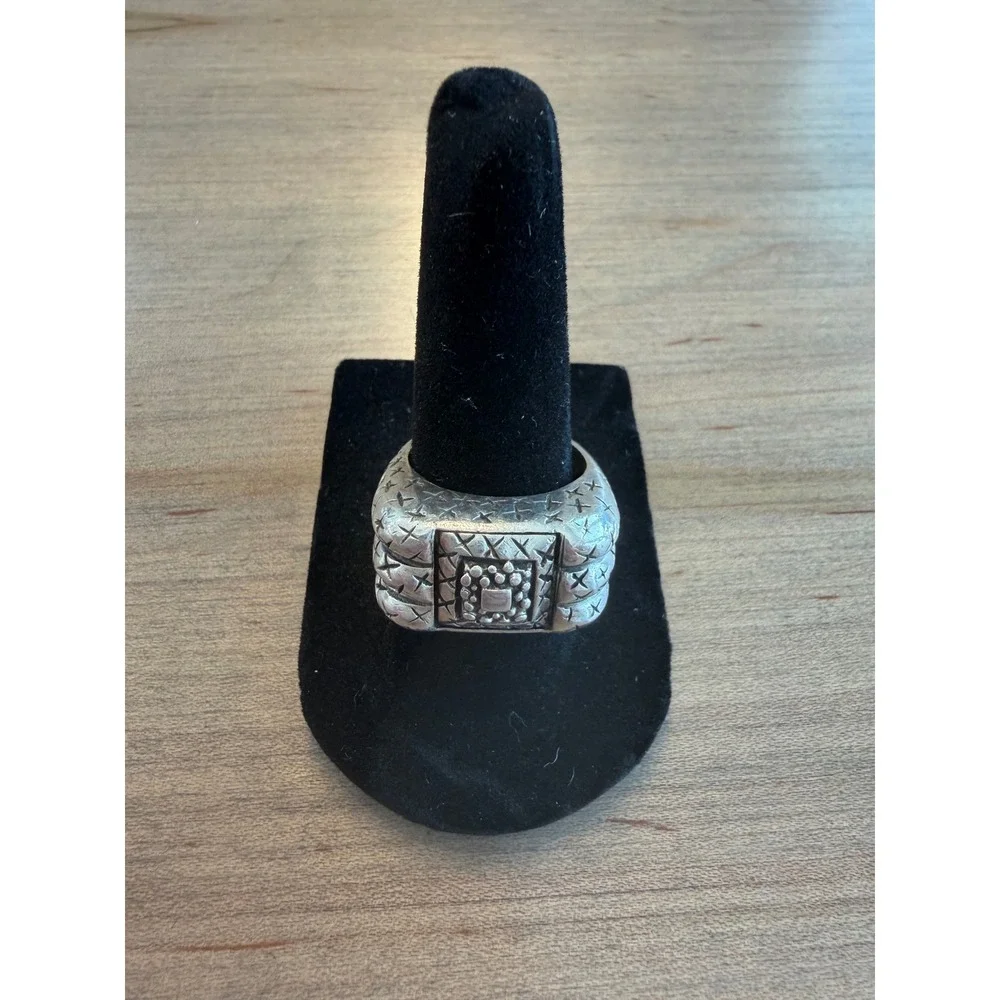 Dian Malouf Sterling Silver Ring Womens Size 7 Silver Etched Star Wide Band